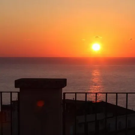 A Casa Di Tommy Bed & Breakfast Acireale