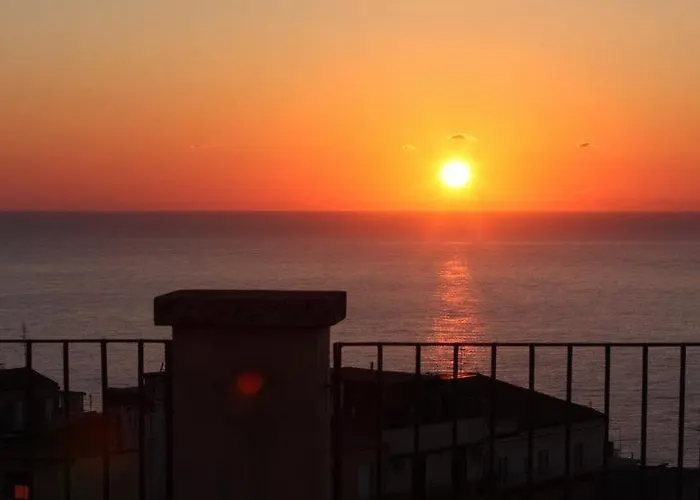 A Casa Di Tommy Panzió Acireale